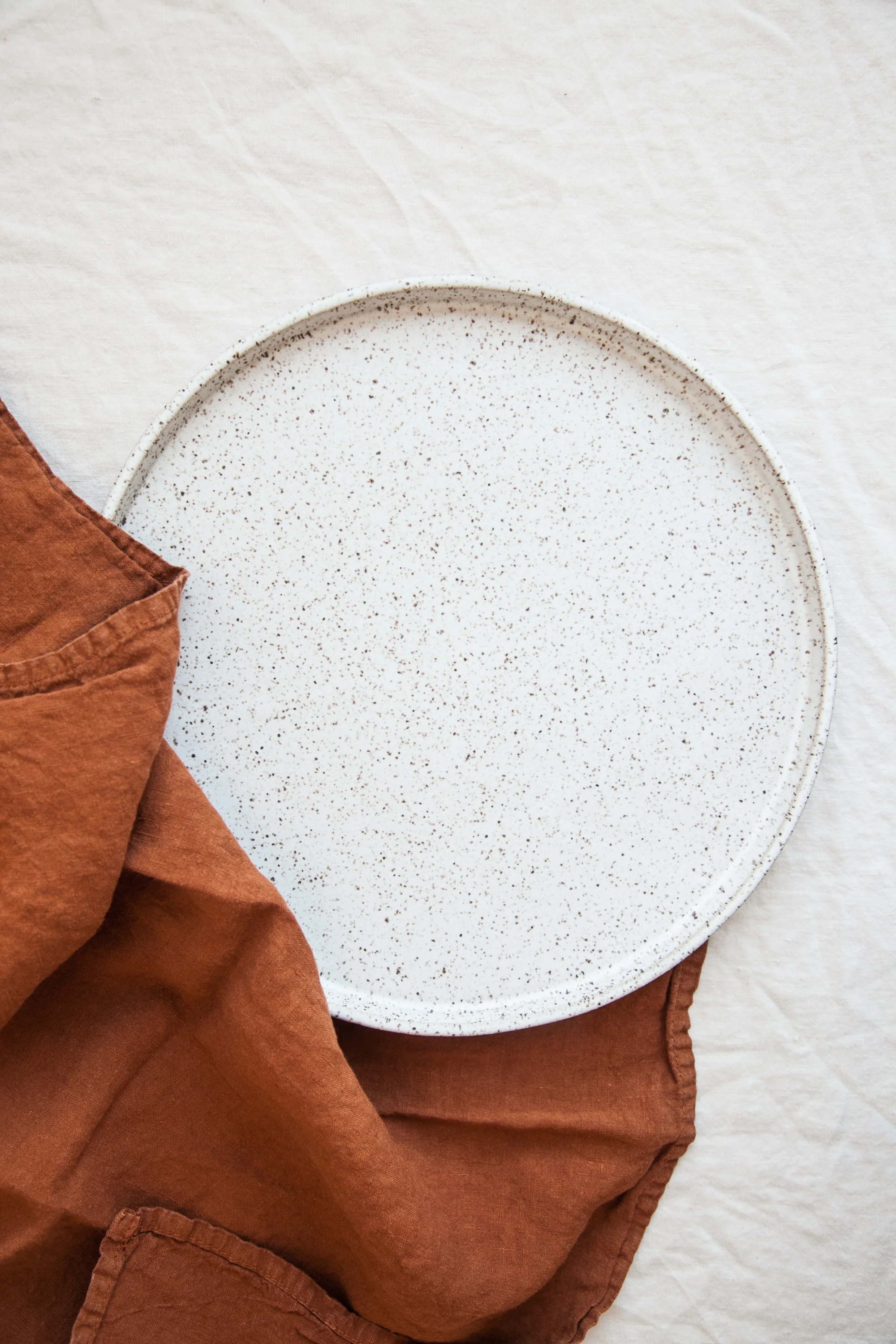 11" Plate / Pebble - Image 4