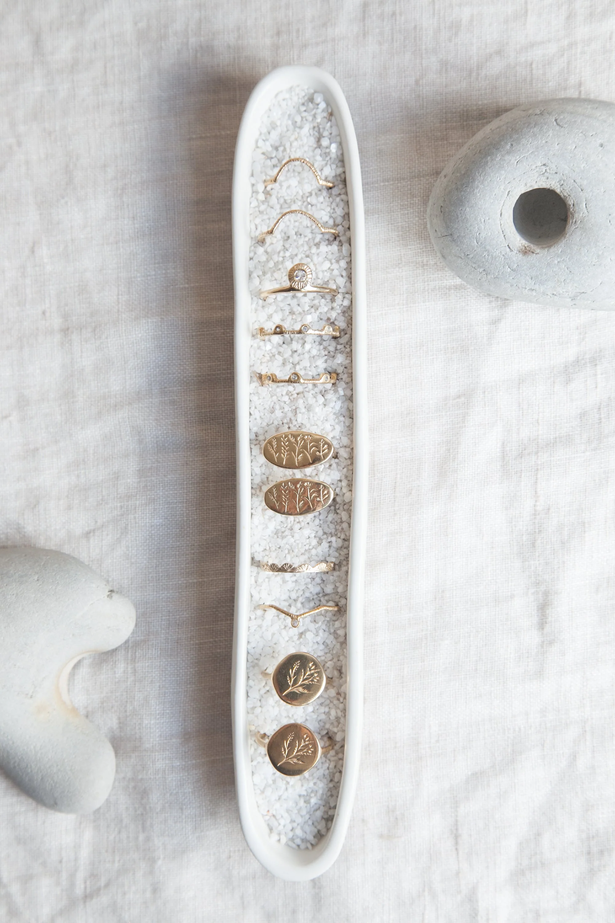 Arc Band - Solid 14K Gold - Image 4