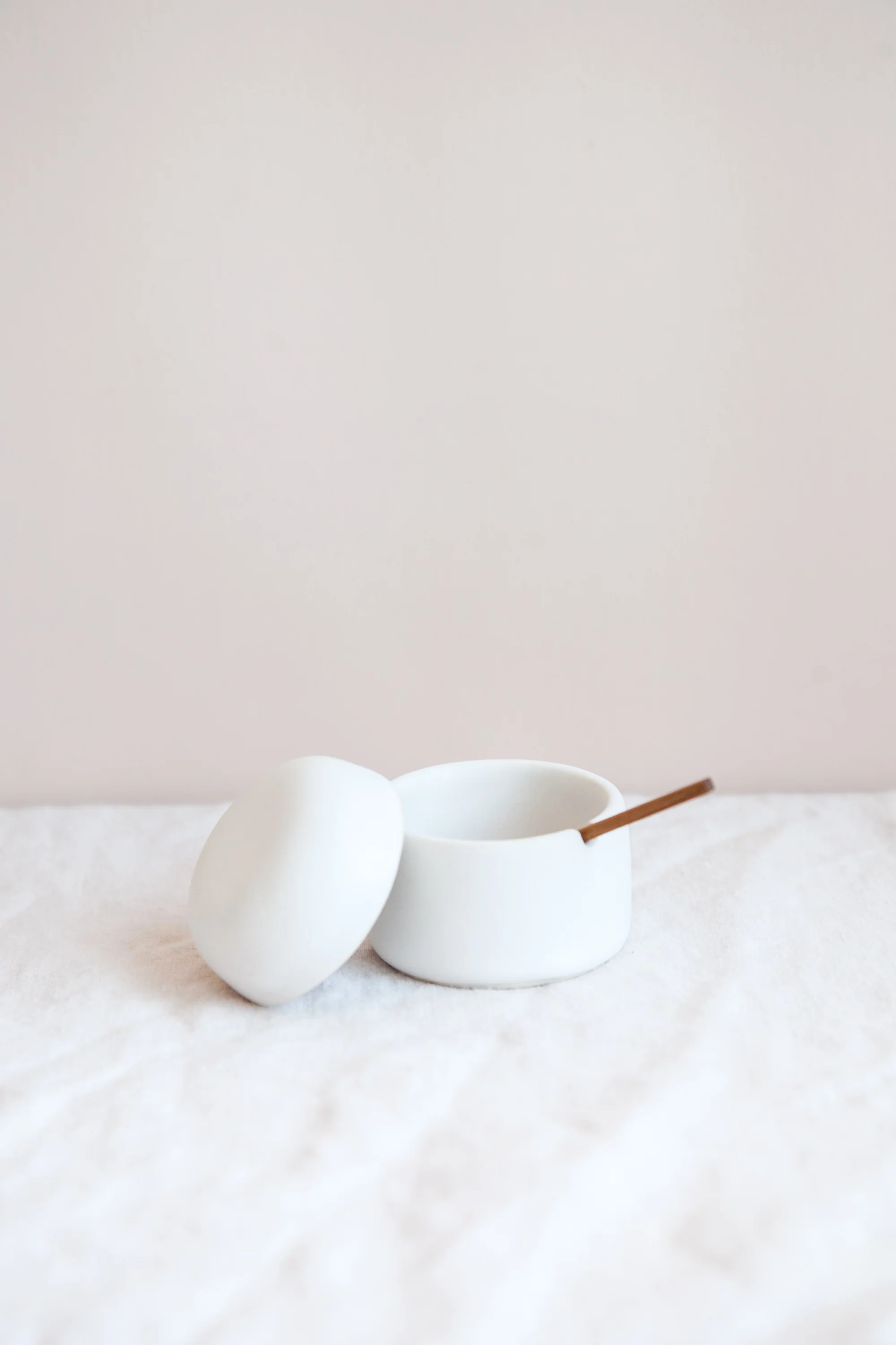 Salt Box + Spoon / Snow - Image 4